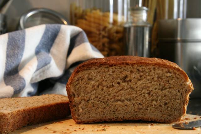 Chleb żytni na zakwasie z Młyna w Jordanowie Śląskim