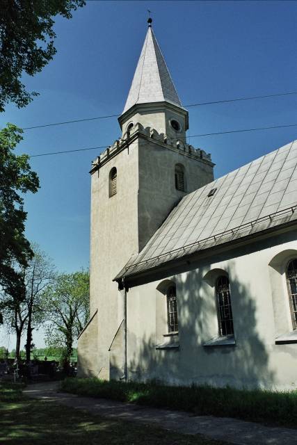 Kościół filialny pw. św. Józefa Oblubieńca w Roztoczniku, gm.Dzierżoniów