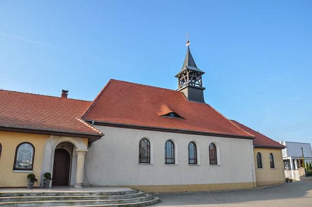 Kościół pw. Najświętszej Maryi Panny Różańcowej w Radwanicach