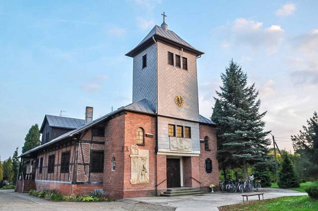 Kościół pw. Najświętszego Serca Pana Jezusa w Żernikach Wrocławskich