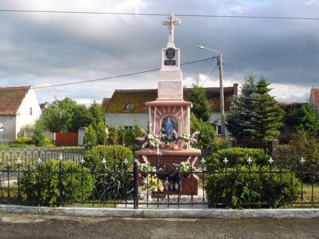 Kapliczka w Skrzypniku