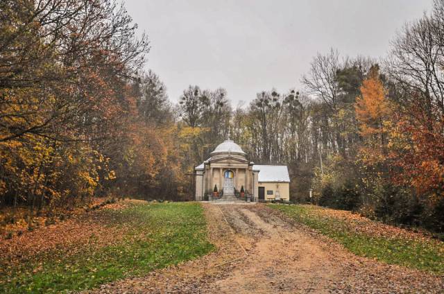 Kaplica grobowa rodziny Richthofenów Piotrówek, gm.Jordanów Śląski