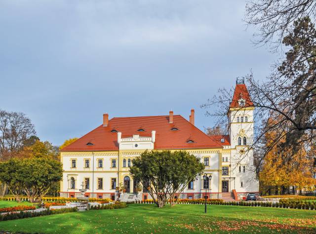 Eklektyczny pałac w Borku Strzelińskim